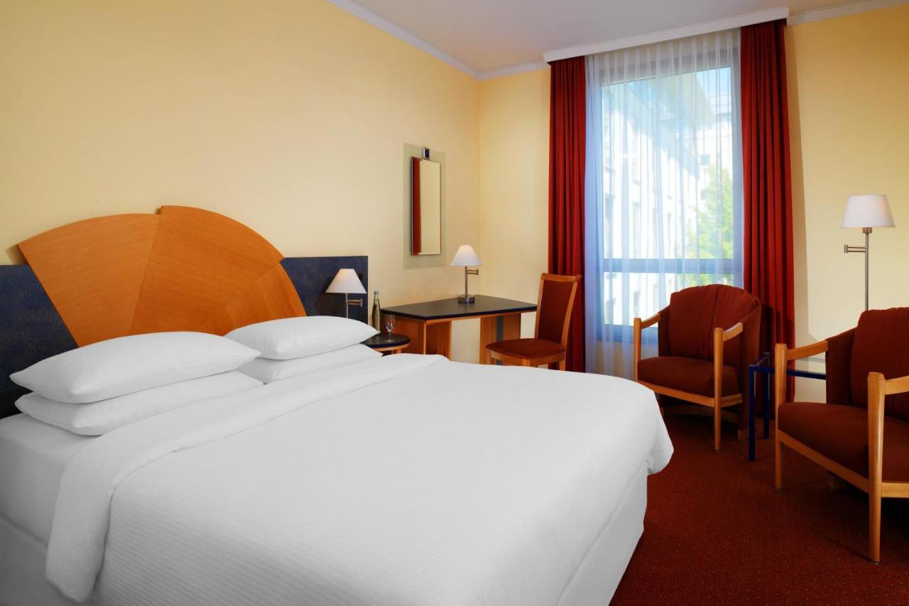 Sheraton Offenbach Hotel Экстерьер фото