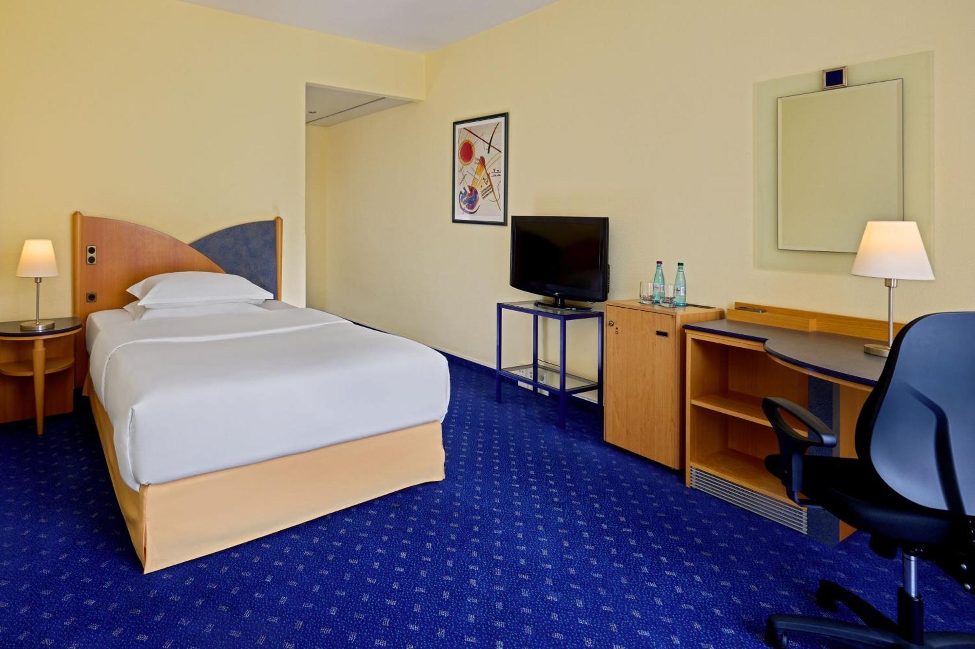 Sheraton Offenbach Hotel Экстерьер фото